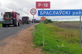 «На работу требуется тракторист и идеолог». Как сквозь страницы пропаганды пробивается реальная жизнь