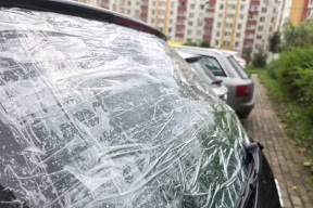 Задержания со стороны ОМОНа и рассказы жильцов: что происходит около дома в Минске, где упал дрон