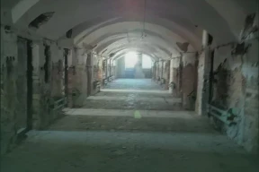 «Во время проливных дождей тоннель затапливало. Видимо, поэтому его называли «подлодкой»